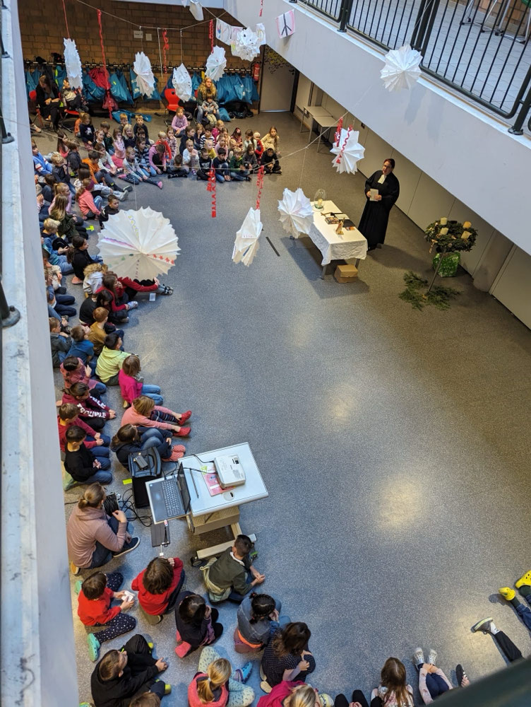 Adventsgottesdienst in unserer Schule