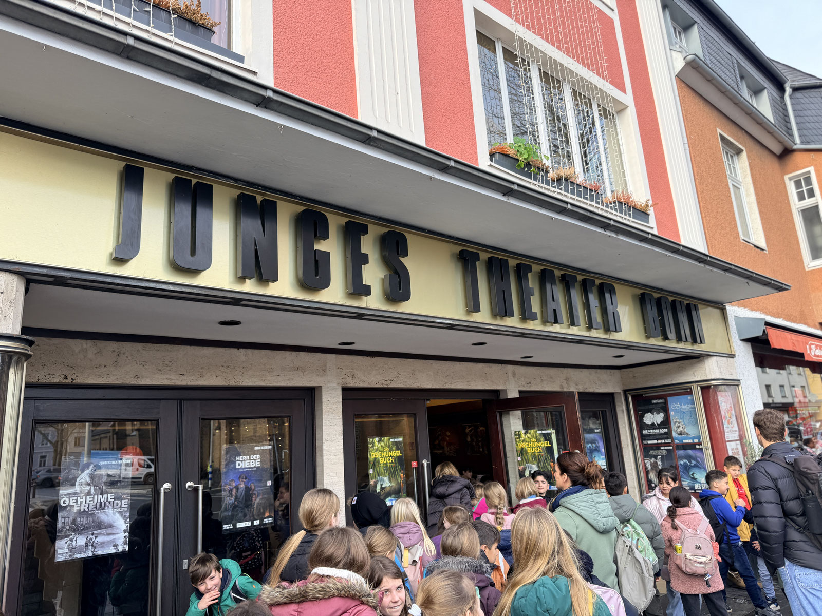 Die Grundschule Wolperath im Jungen Theater Bonn