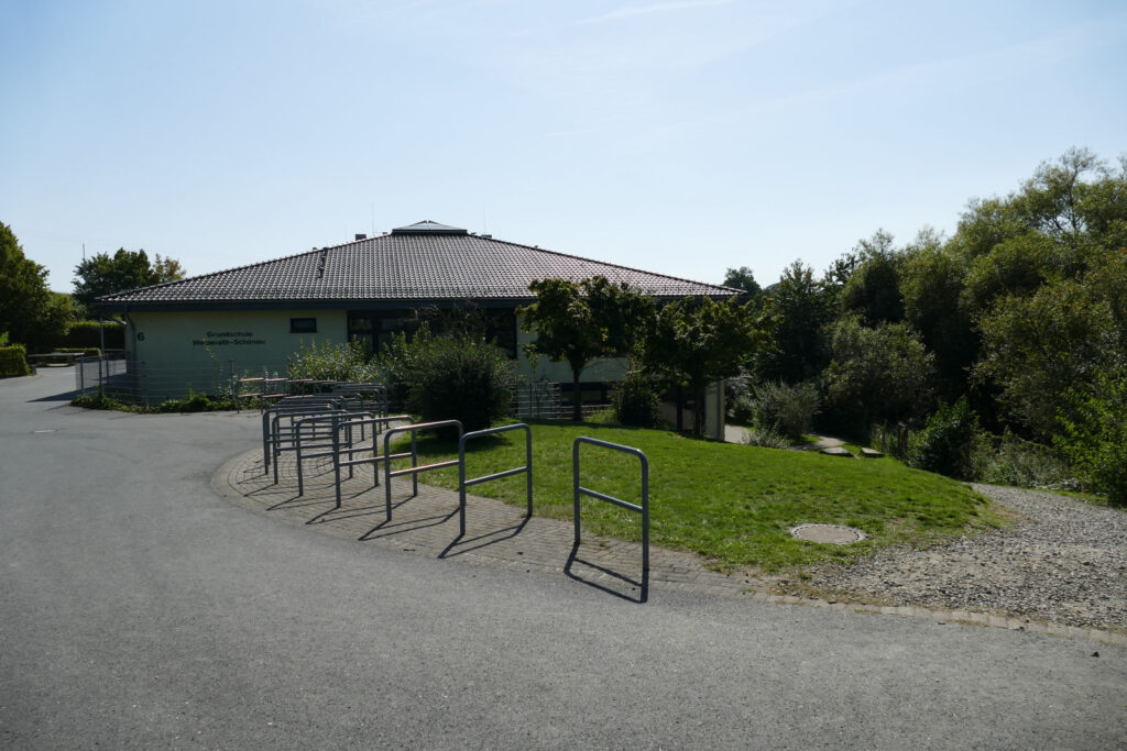 Schulgebäude der Grundschule Wolperath-Schönau